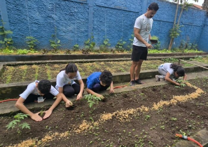 Jovens de São José participam de ações de sustentabilidade e educação ambiental