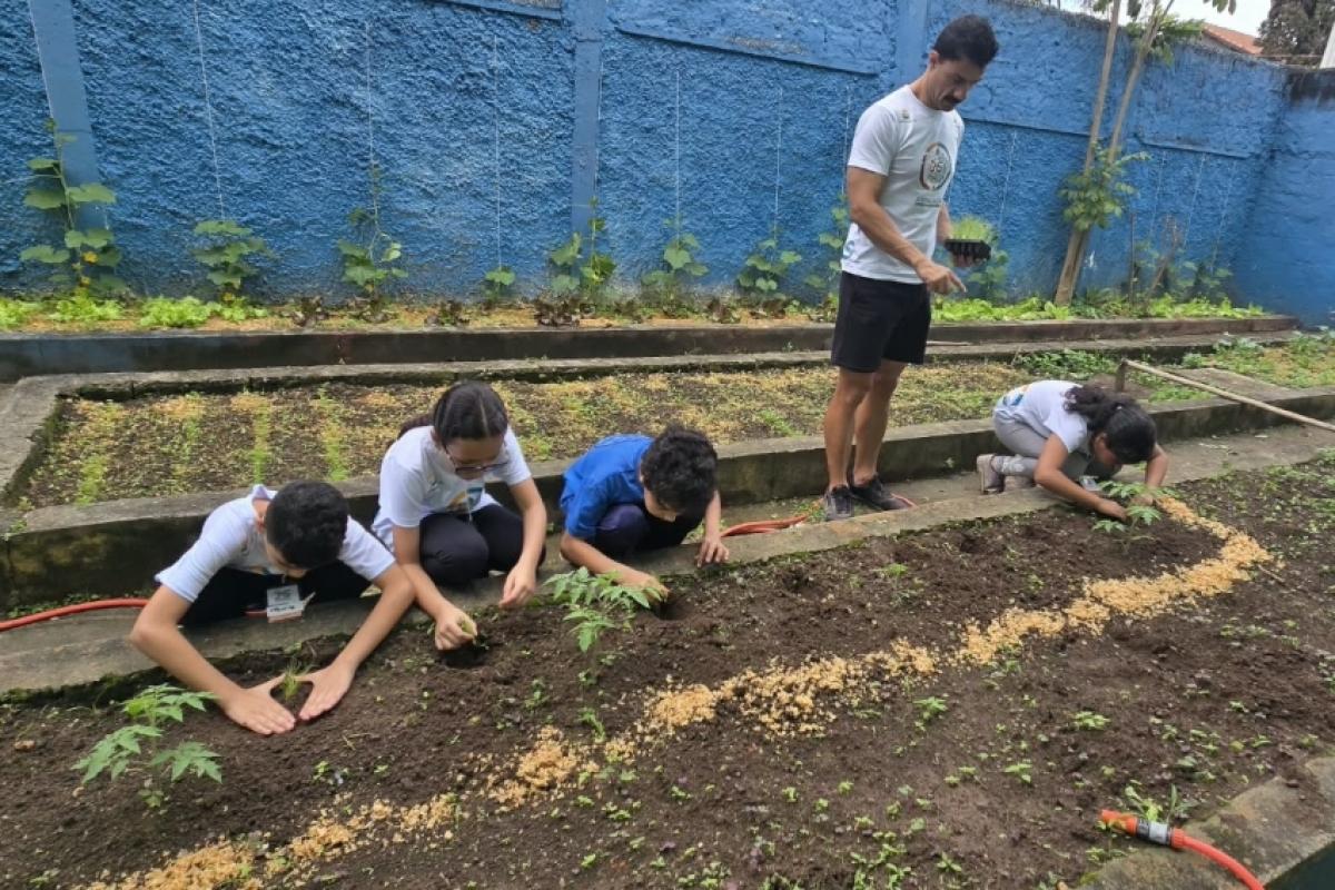 Jovens de São José participam de ações de sustentabilidade e educação ambiental
