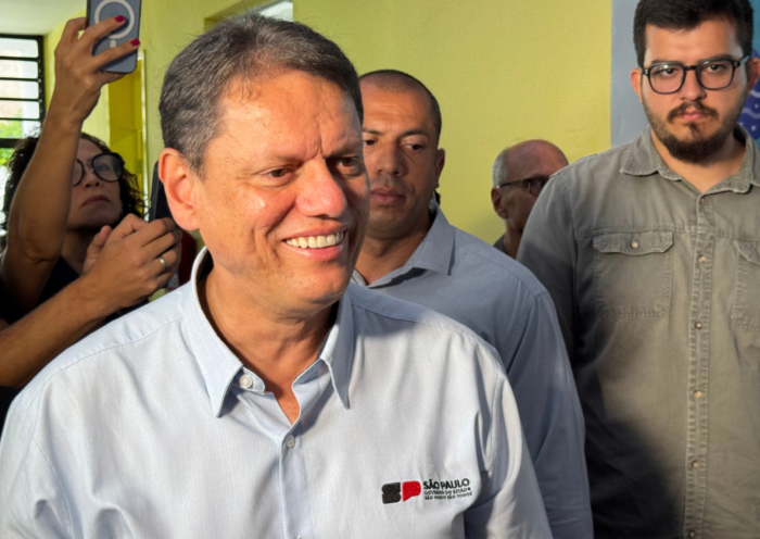 Tarcísio é reeleito governador de SP no primeiro turno com 62,85% dos votos